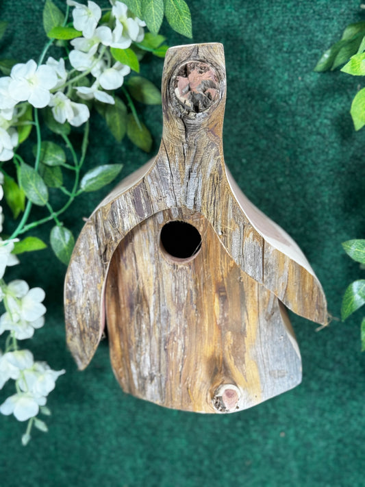 Eastern cedar birdhomes